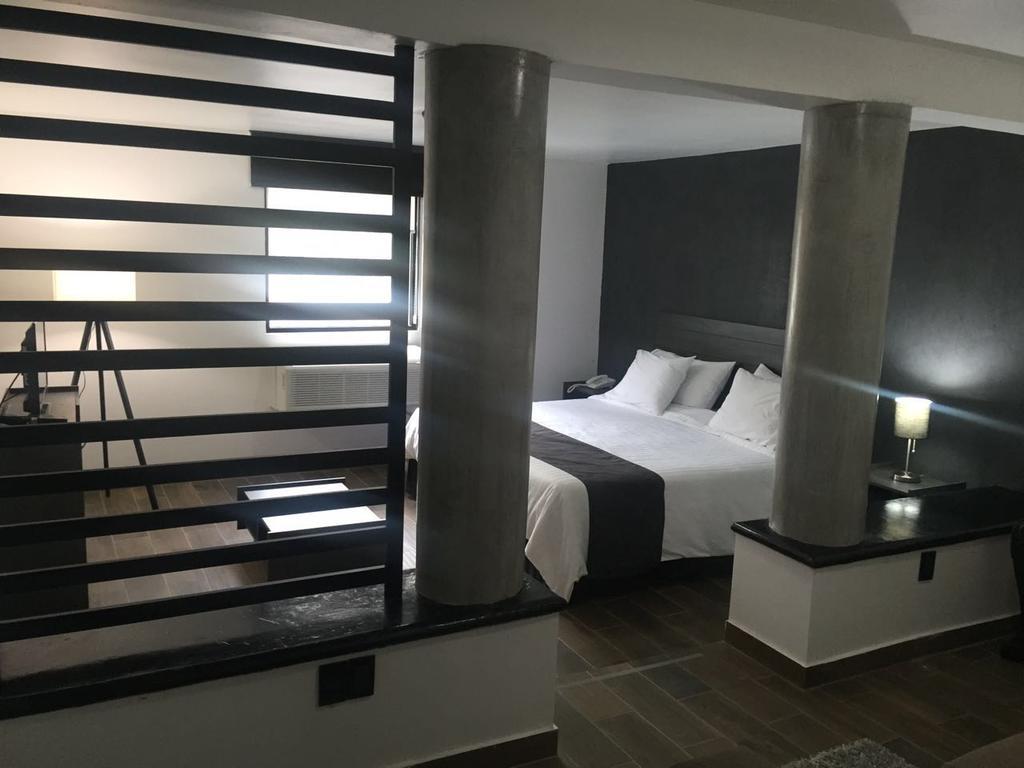 מונטריי Vn Hotel מראה חיצוני תמונה