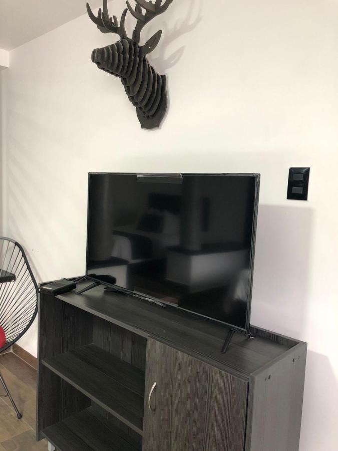 מונטריי Vn Hotel מראה חיצוני תמונה