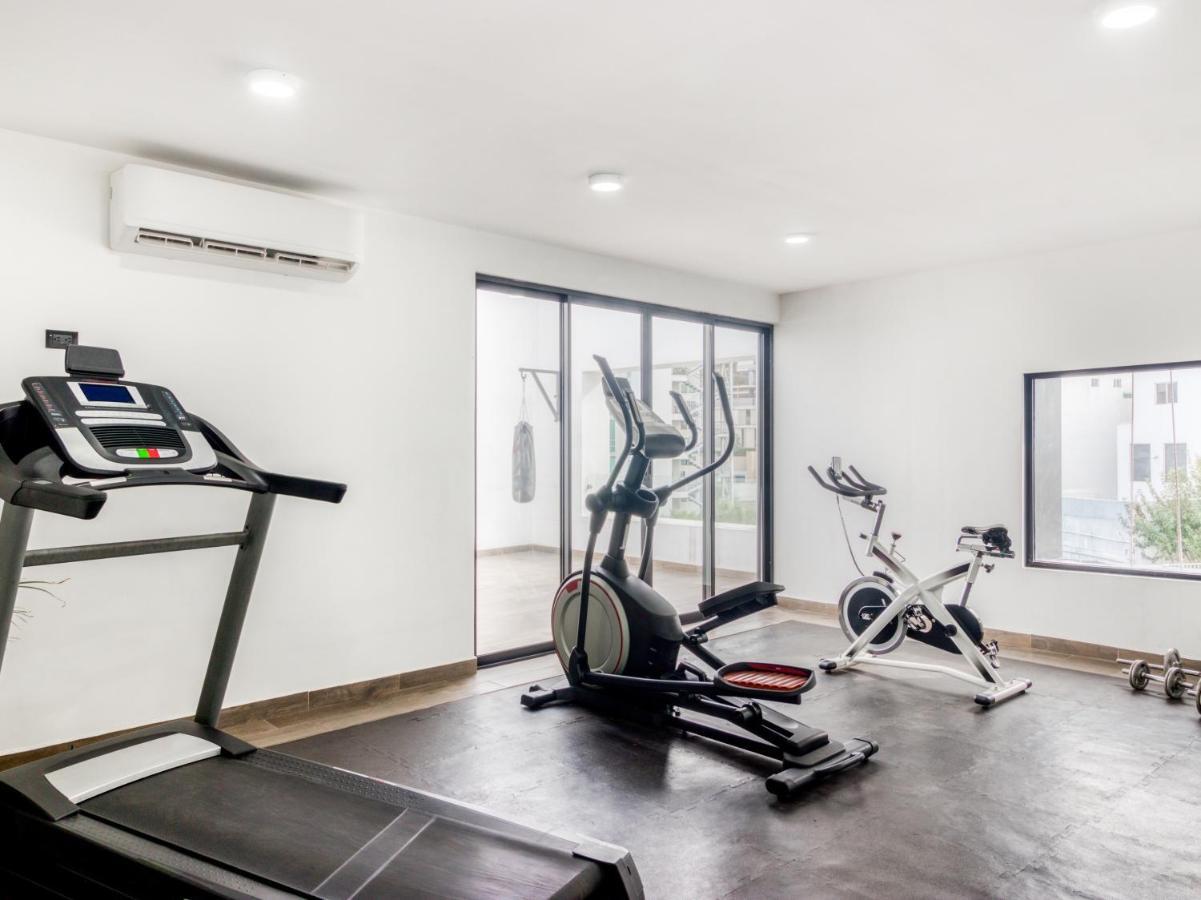 מונטריי Vn Hotel מראה חיצוני תמונה